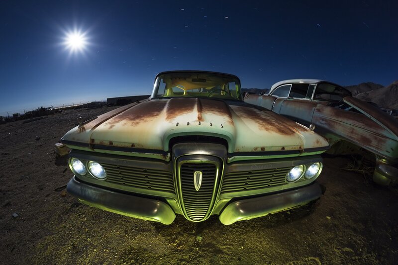 Rusty Vintage Car — Green, Dramatic
