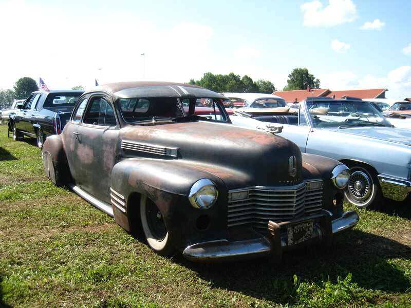 Rusty Vintage Car — Green