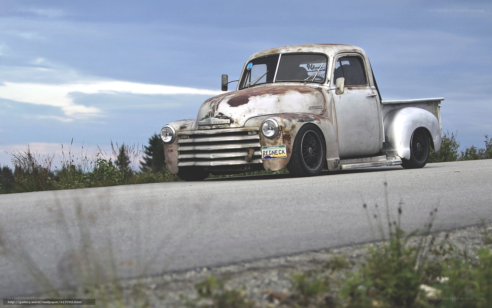 rusty vintage pickup truck