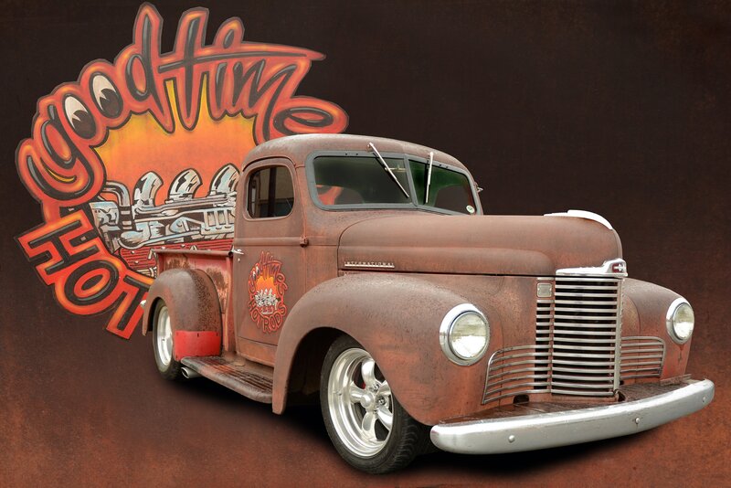 Rusty Vintage Truck — Brown, Dramatic