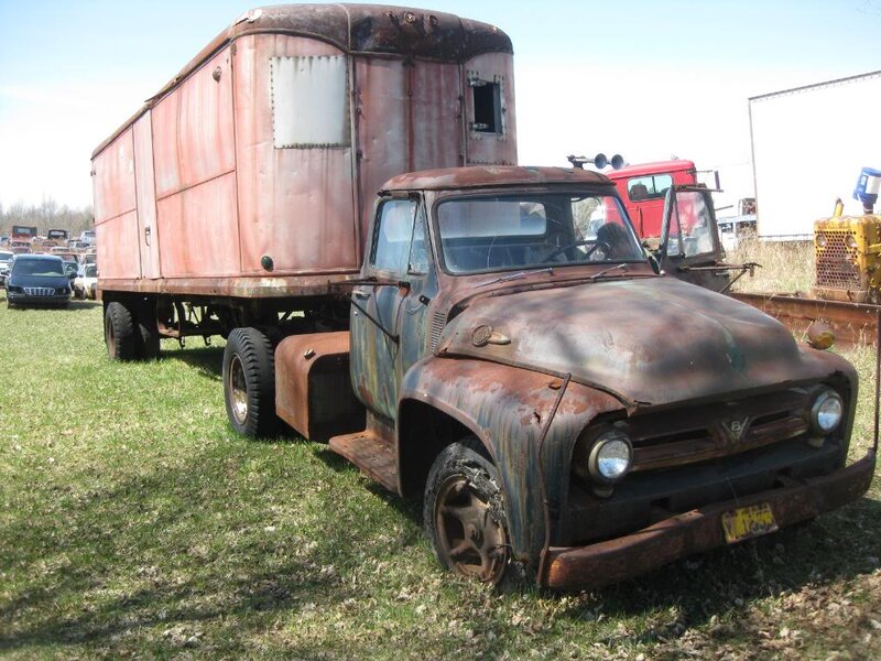 Rusty Vintage Truck — Brown, Dusty