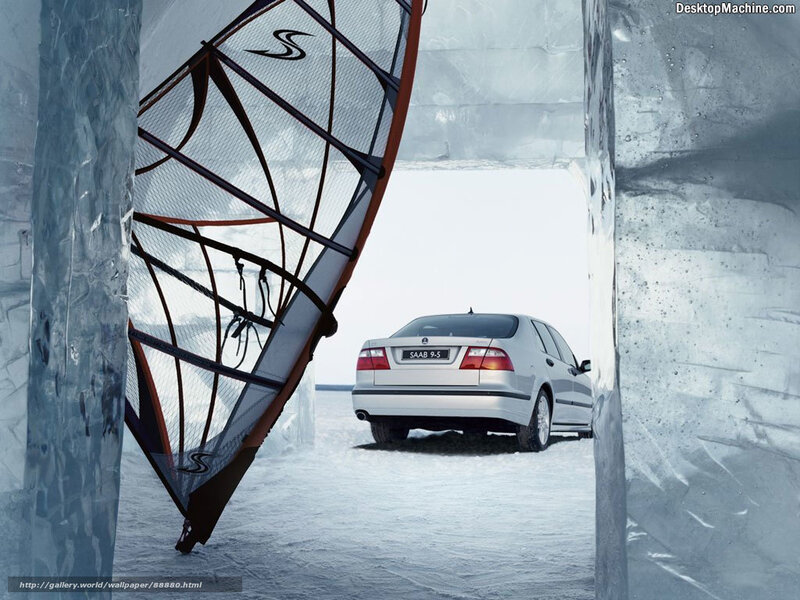 Saab 9-5 in icy tunnel