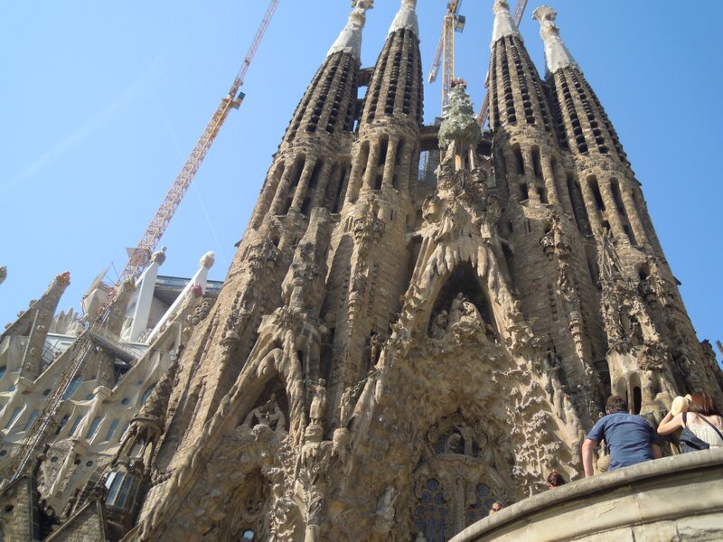 Sagrada Familia Cathedral — Beige, Dramatic
