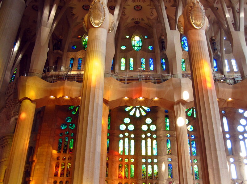 Sagrada Familia Interior — Beige