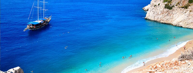 Sailboat in Blue Bay — Serene
