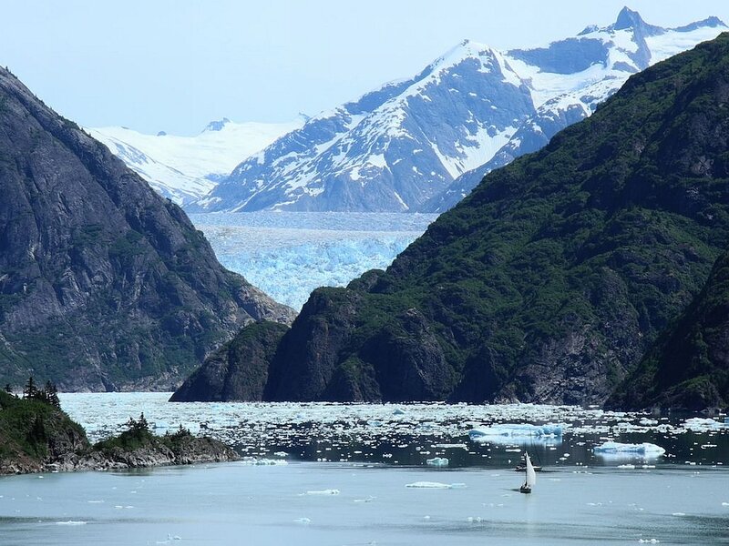 Sailboat in Icy Bay — Blue, Serene
