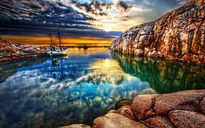 Sailboat in Rocky Cove