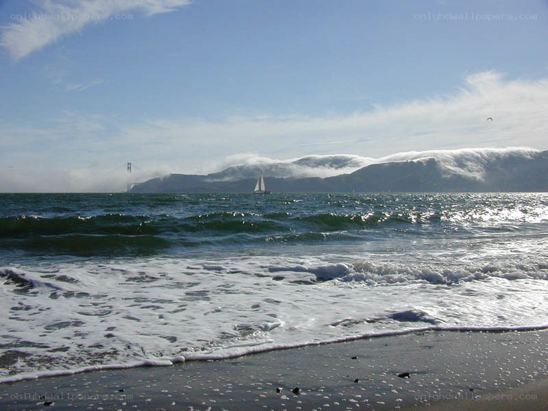 sailboat near golden gate bridge