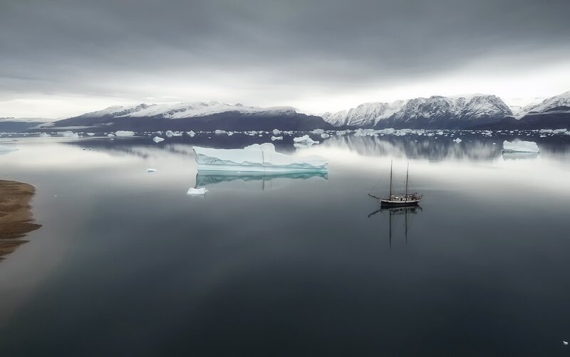 Sailboat Near Icebergs — Gray