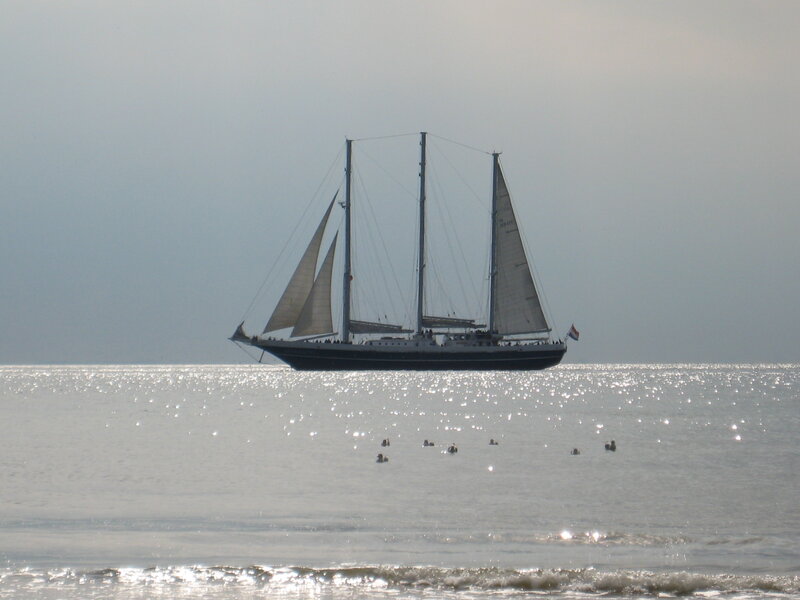 Sailboat on the Water — Gray
