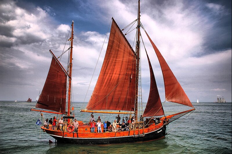 Sailboat with Red Sails — Dramatic, Afternoon