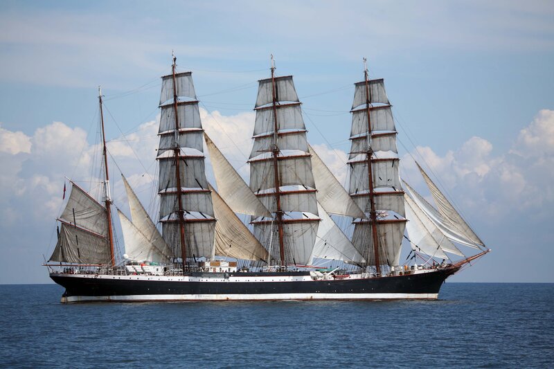 Sailboat with Three Masts — Blue