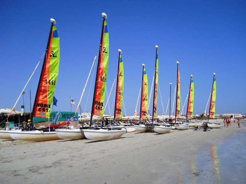 Sailboats on Beach — Blue, Bright