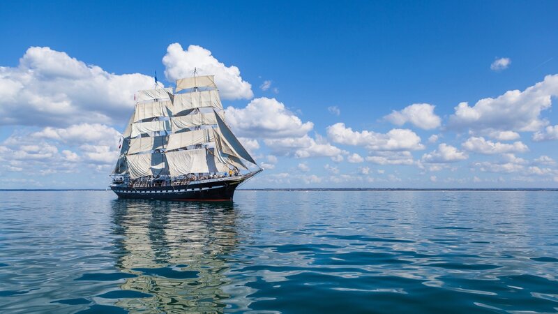 Sailing Ship on Calm Water — Blue, Serene