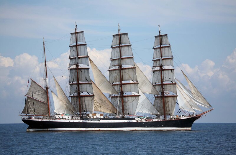 Sailing Ship with Three Masts