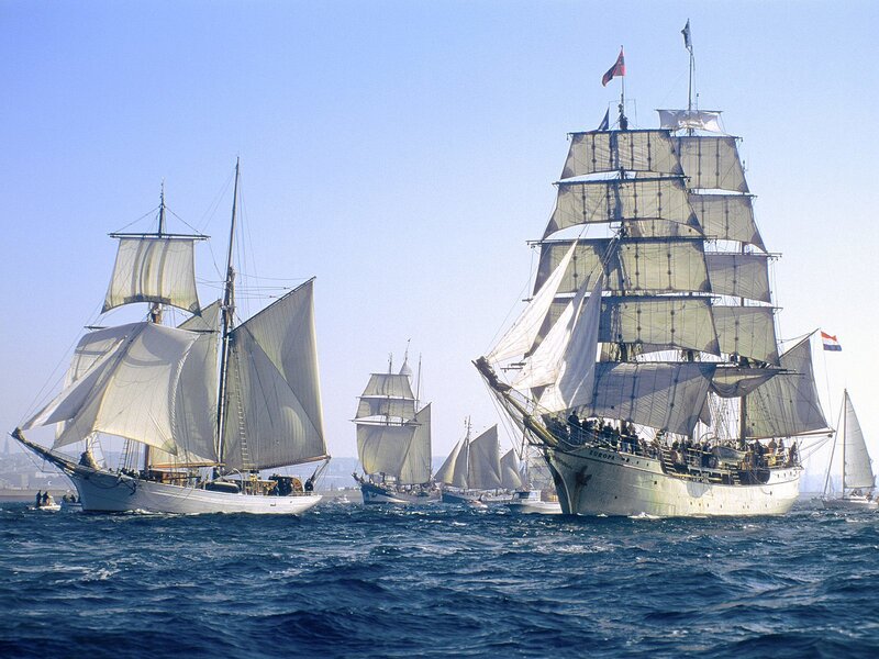 Sailing ships in a race