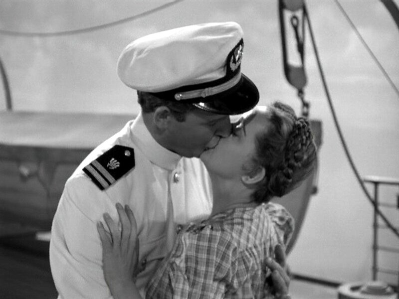 Sailor Kissing Woman — Black