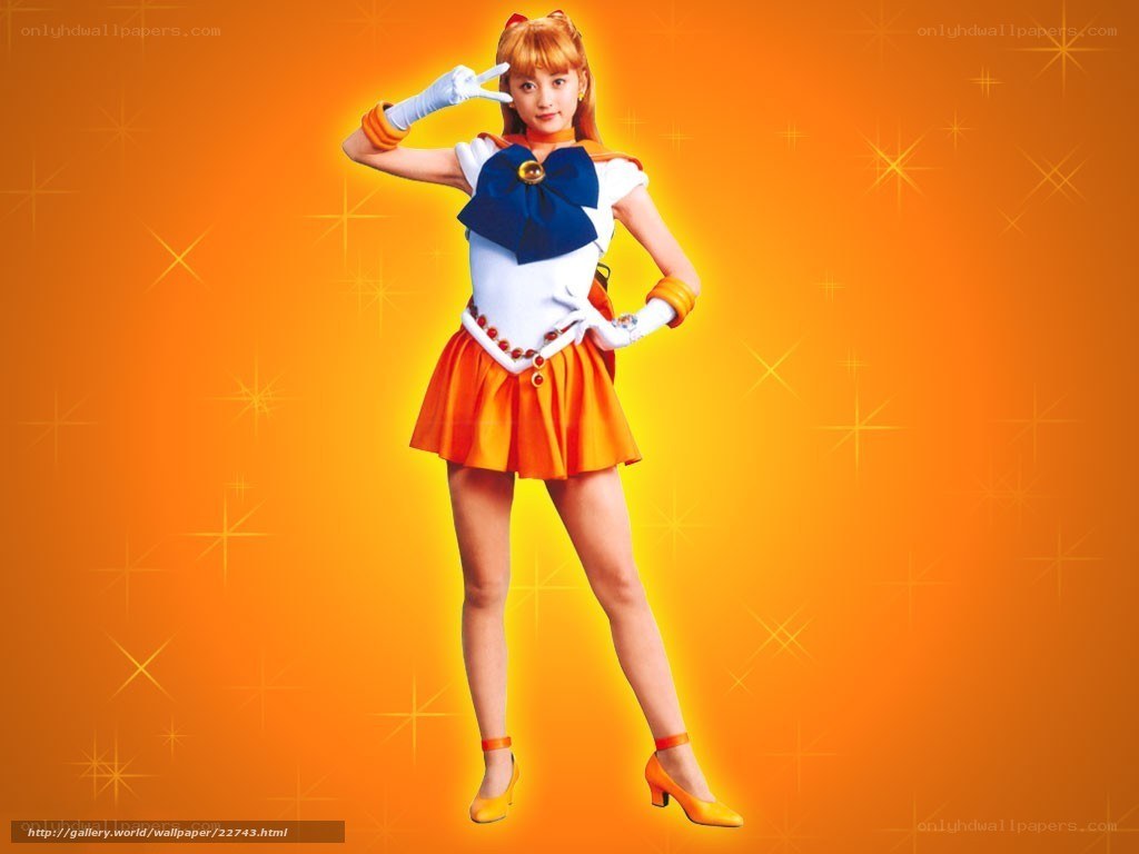 Sailor Venus character pose