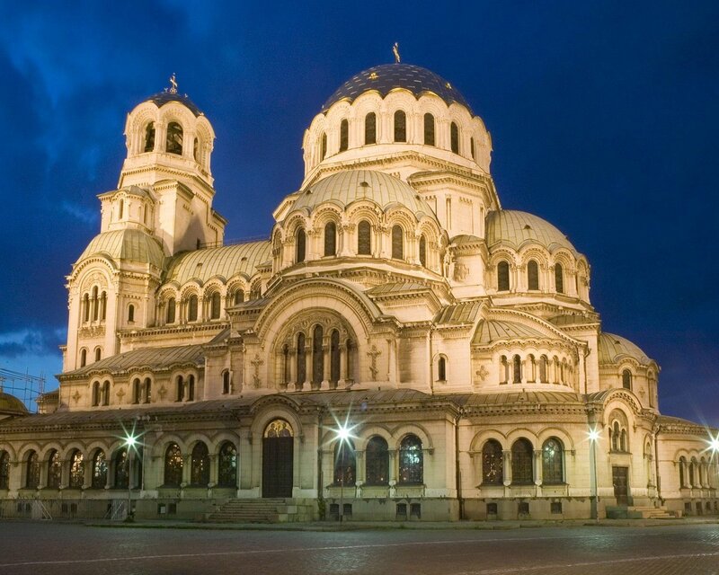 Saint Alexander Nevsky Cathedral at night