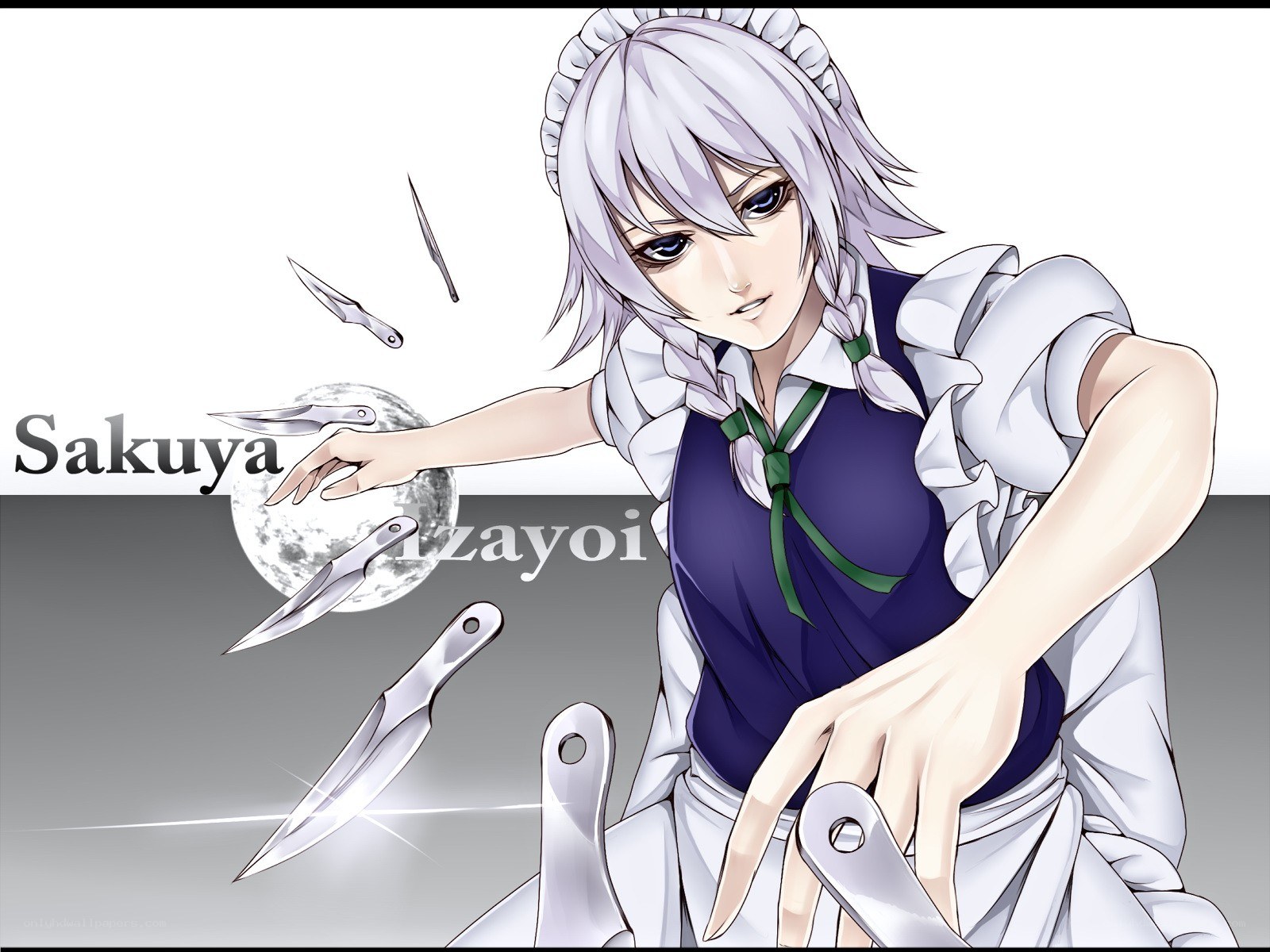Sakuya Izayoi with throwing knives