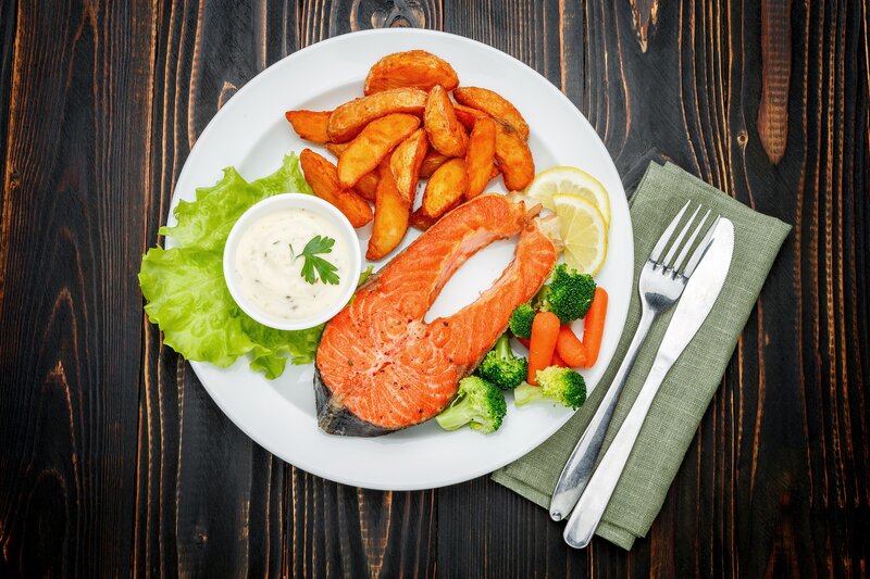 Salmon Fillet with Vegetables — White, Neutral