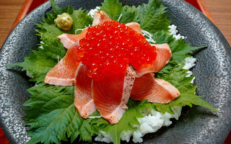 Salmon Sashimi with Roe