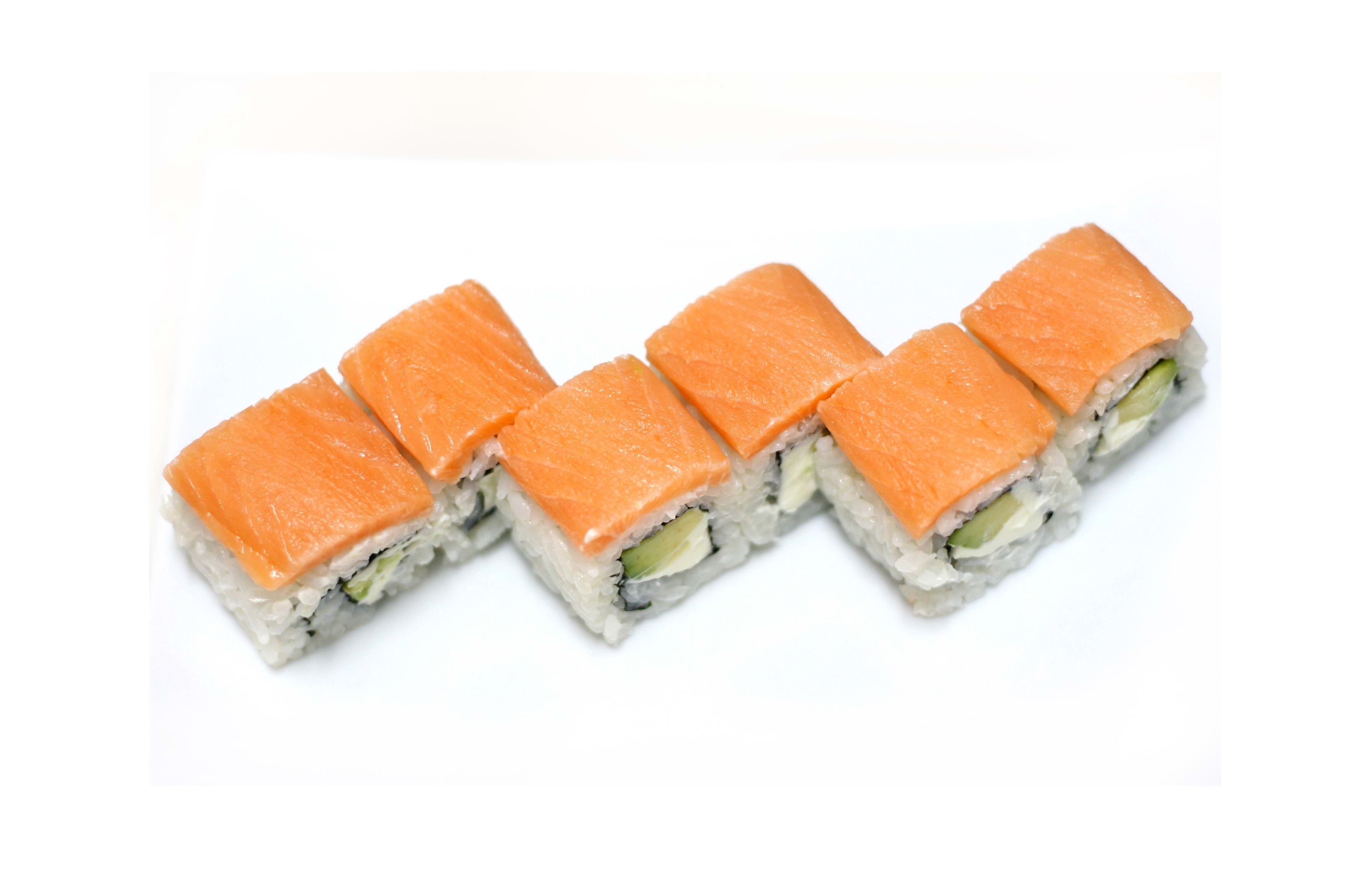 salmon sushi rolls