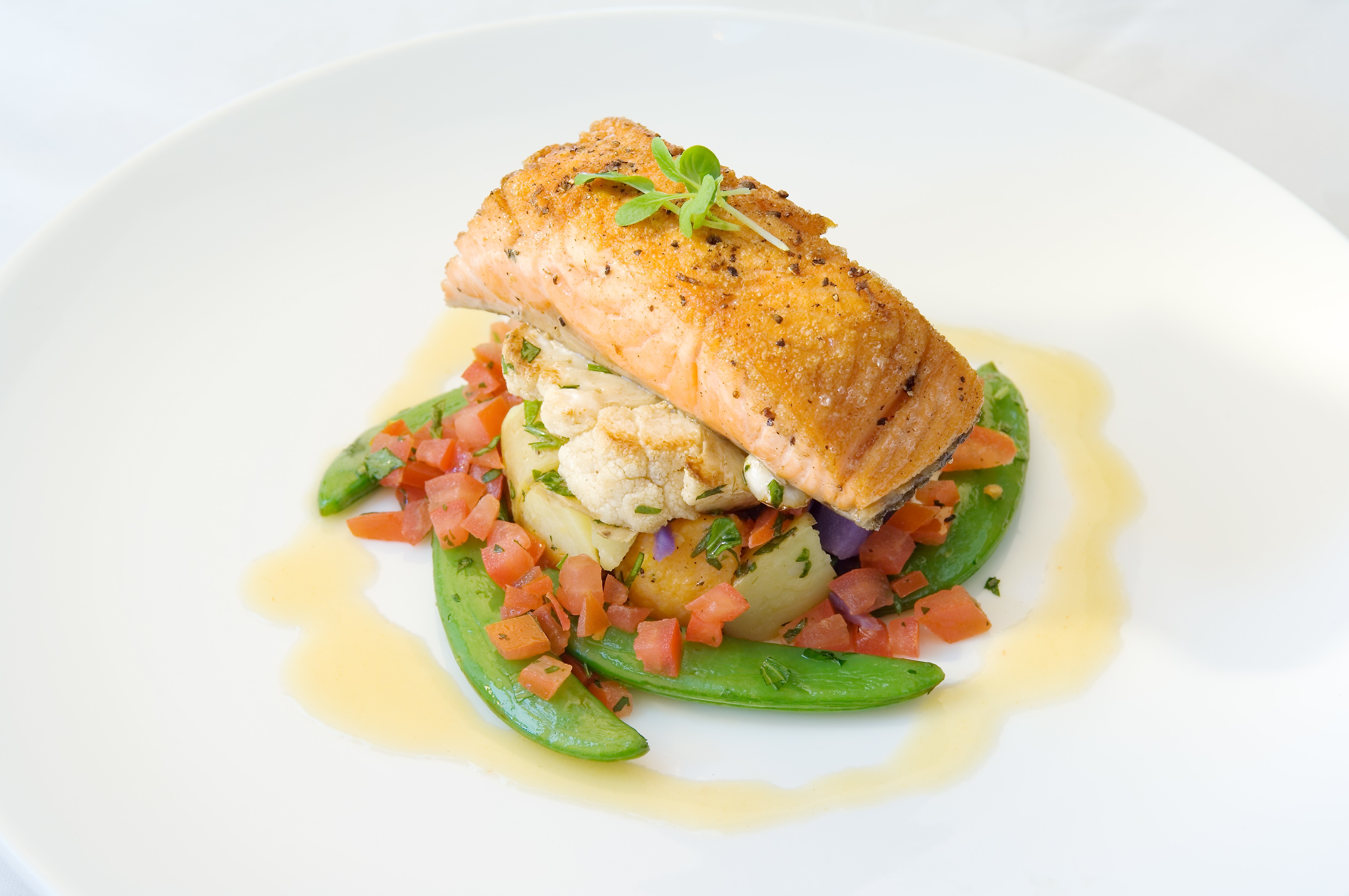 Salmon with vegetables and sauce