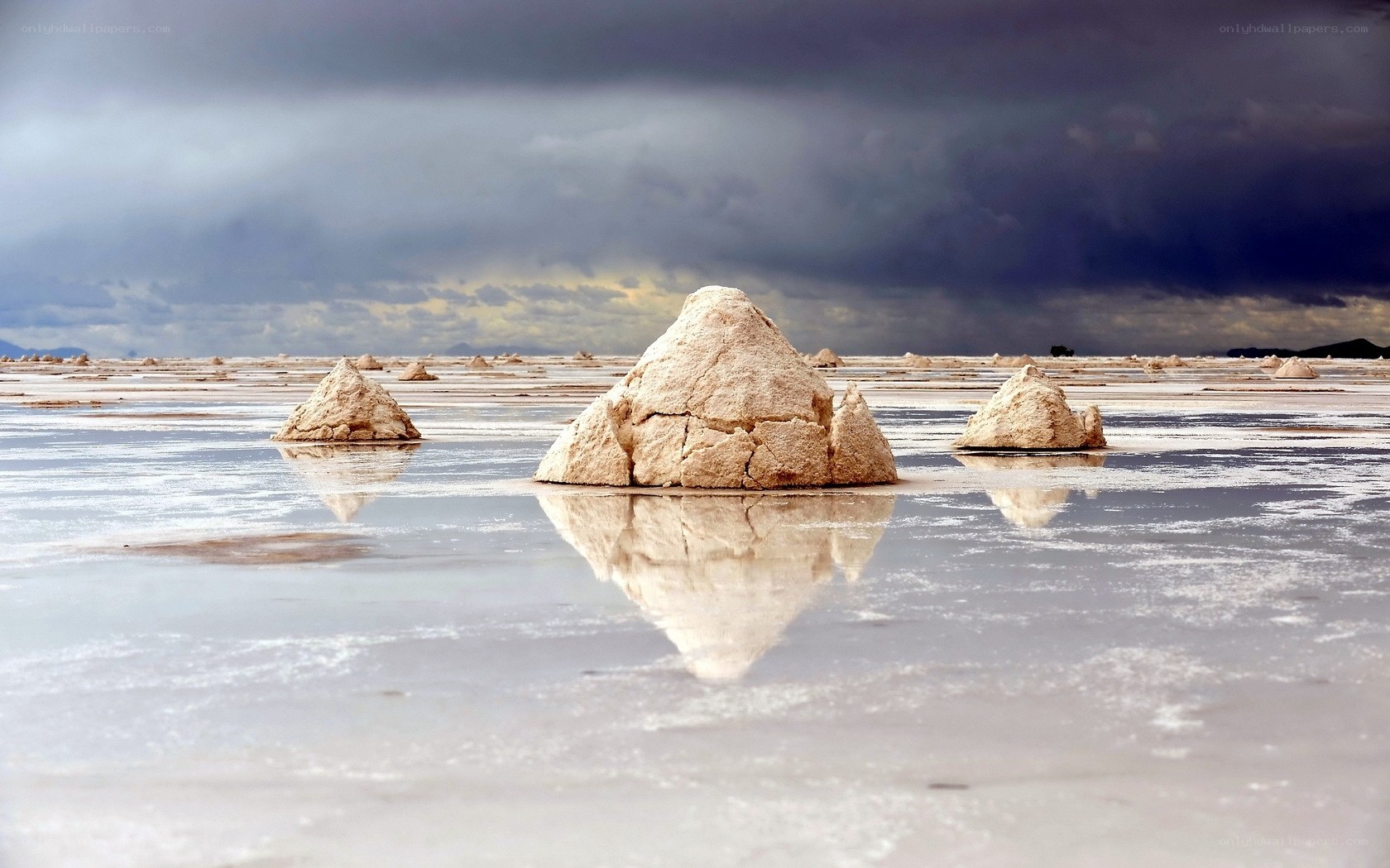 Salt formations in a salt flat