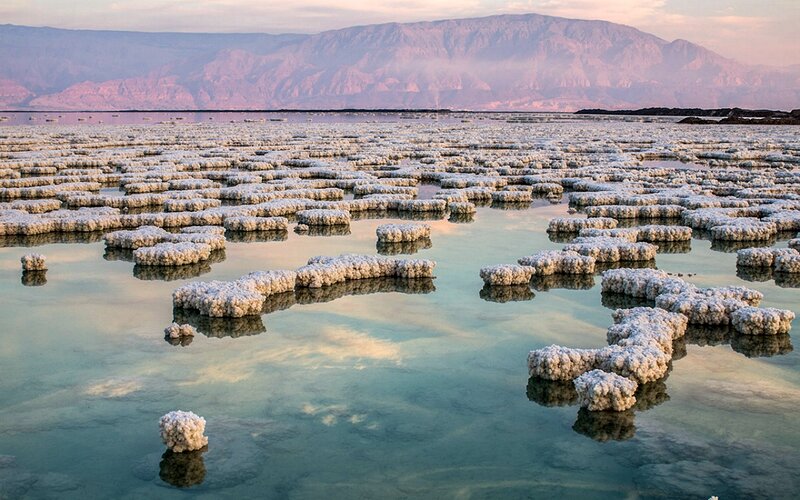 Salt Formations in Water