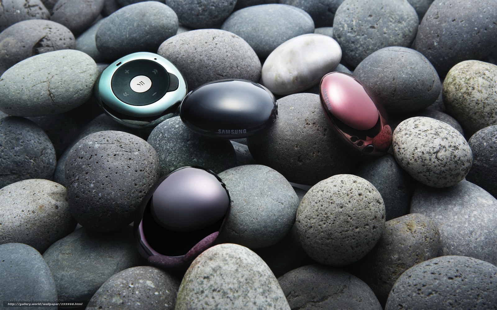 Samsung MP3 players on pebbles