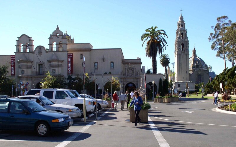 San Diego Museum of Art and Cabrillo Bridge