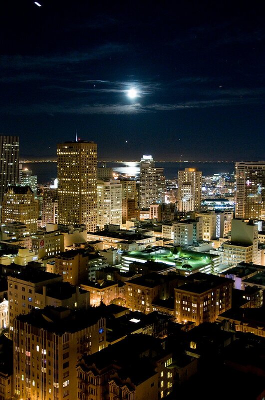 San Francisco skyline at night