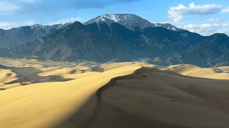Sand Dunes and Mountains — Yellow