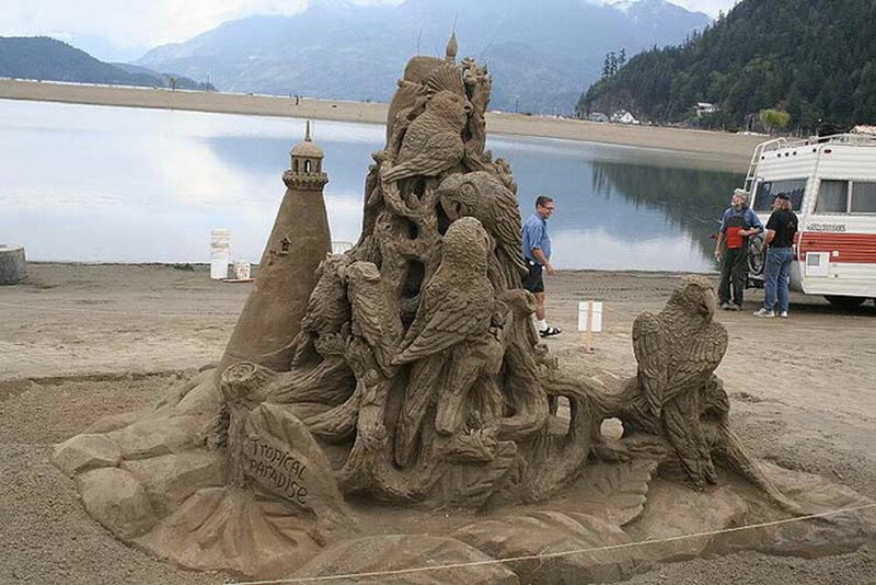 Sand Sculpture of Birds