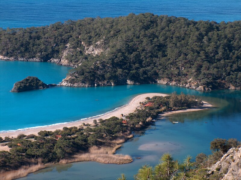 Sandbar in Turquoise Bay