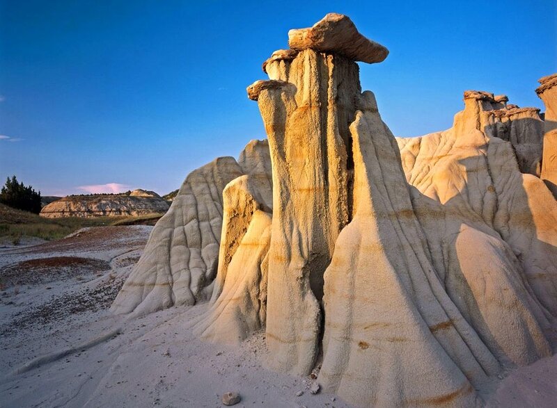 Sandstone Hoodoos — Beige, Serene