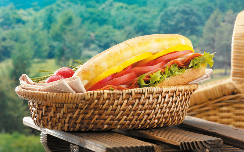 Sandwich in a Basket — Brown