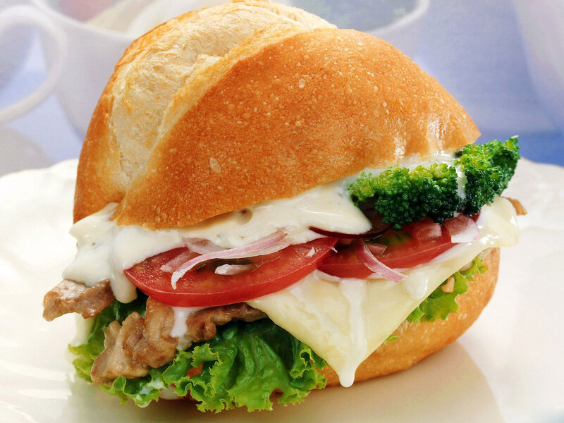 Sandwich with Chicken and Vegetables — Brown