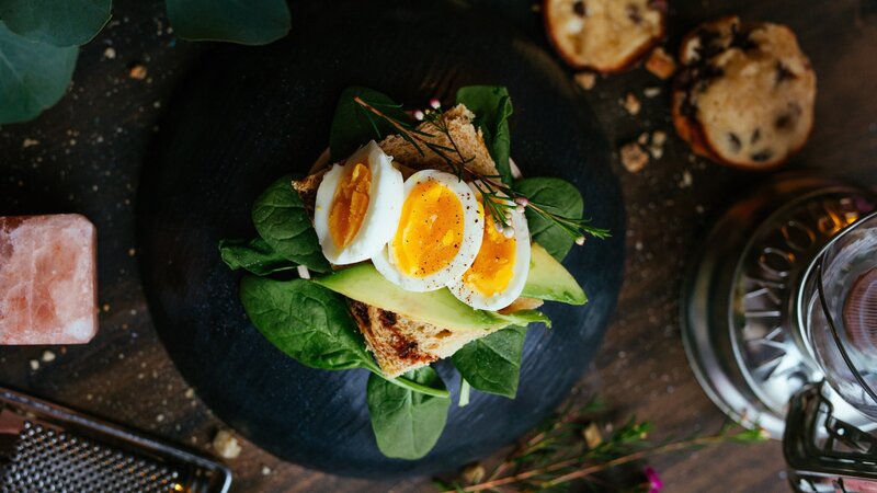 Sandwich with Eggs and Avocado
