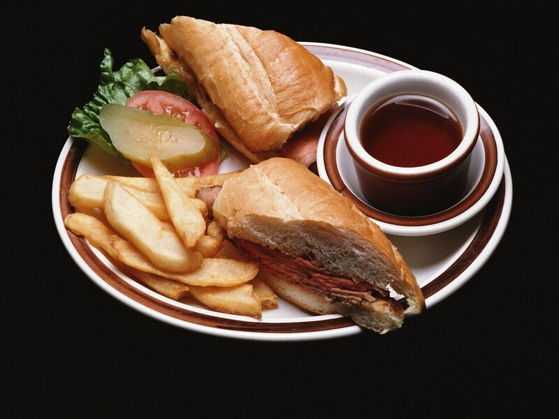 sandwich with fries and sauce