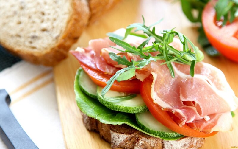 Sandwich with Prosciutto