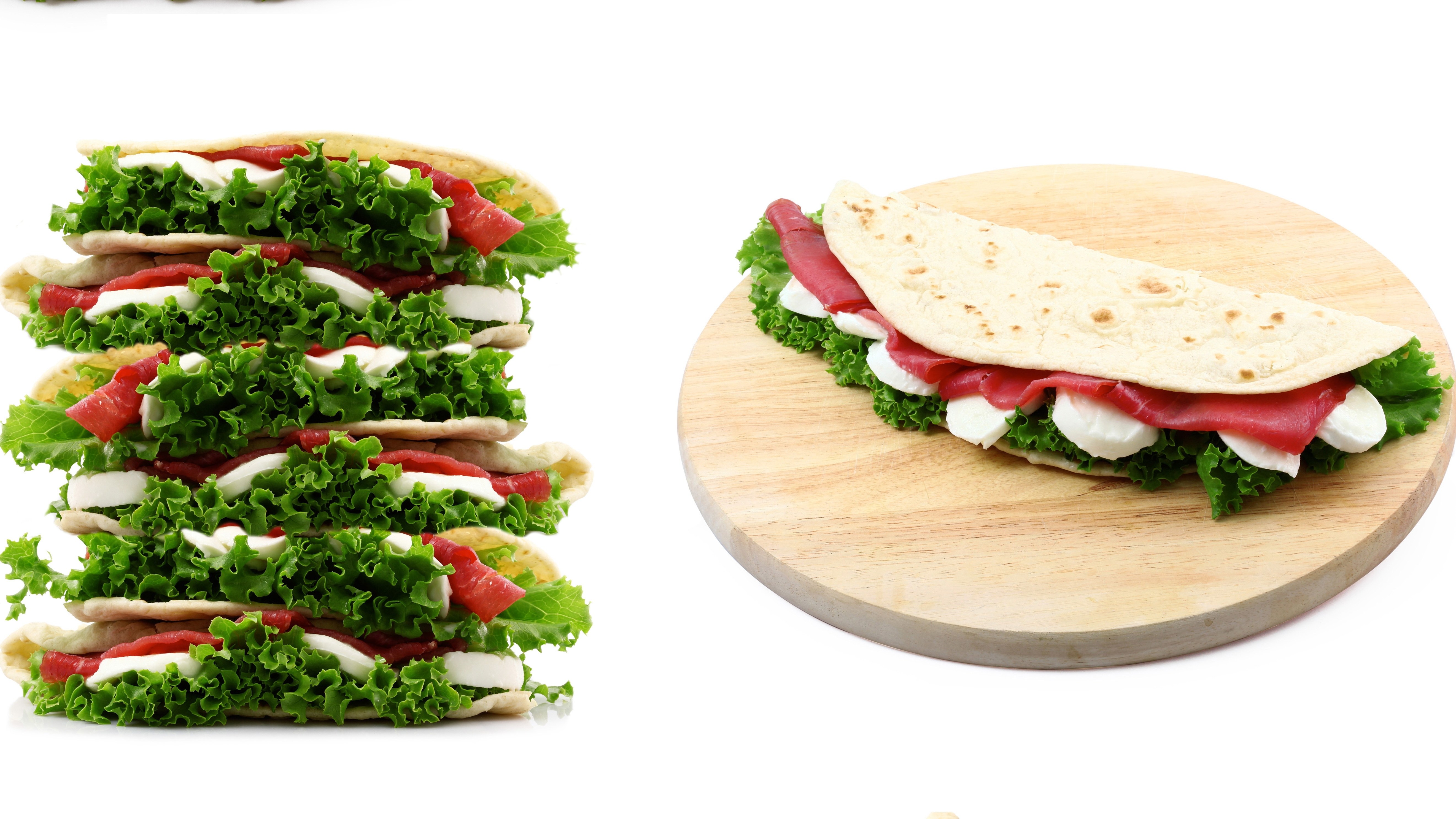 sandwiches with lettuce and meat