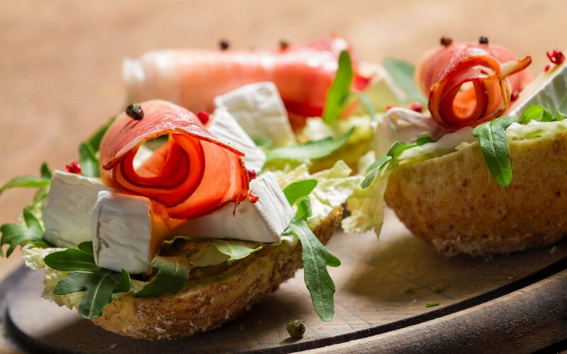 Sandwiches with Prosciutto