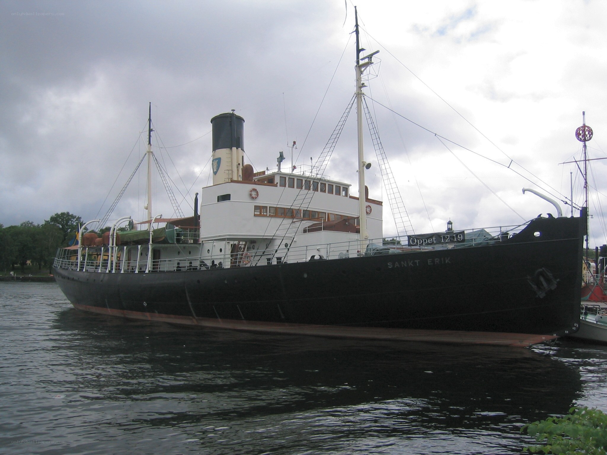 Sankt Erik ship in harbor