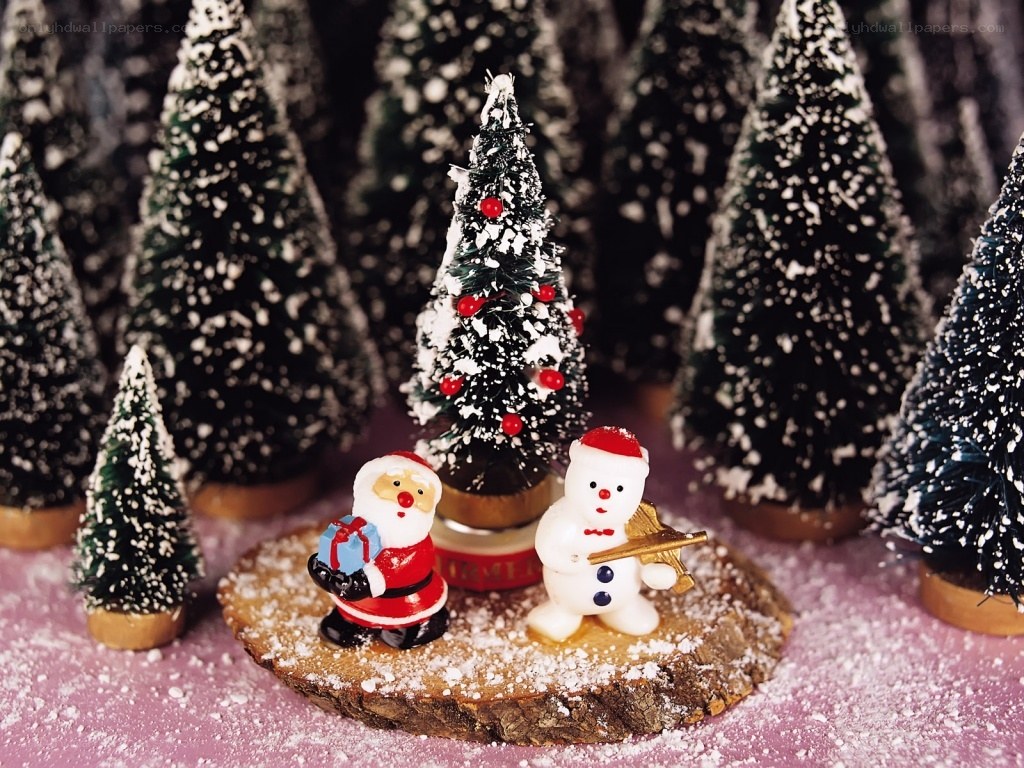 Santa and snowman figurines