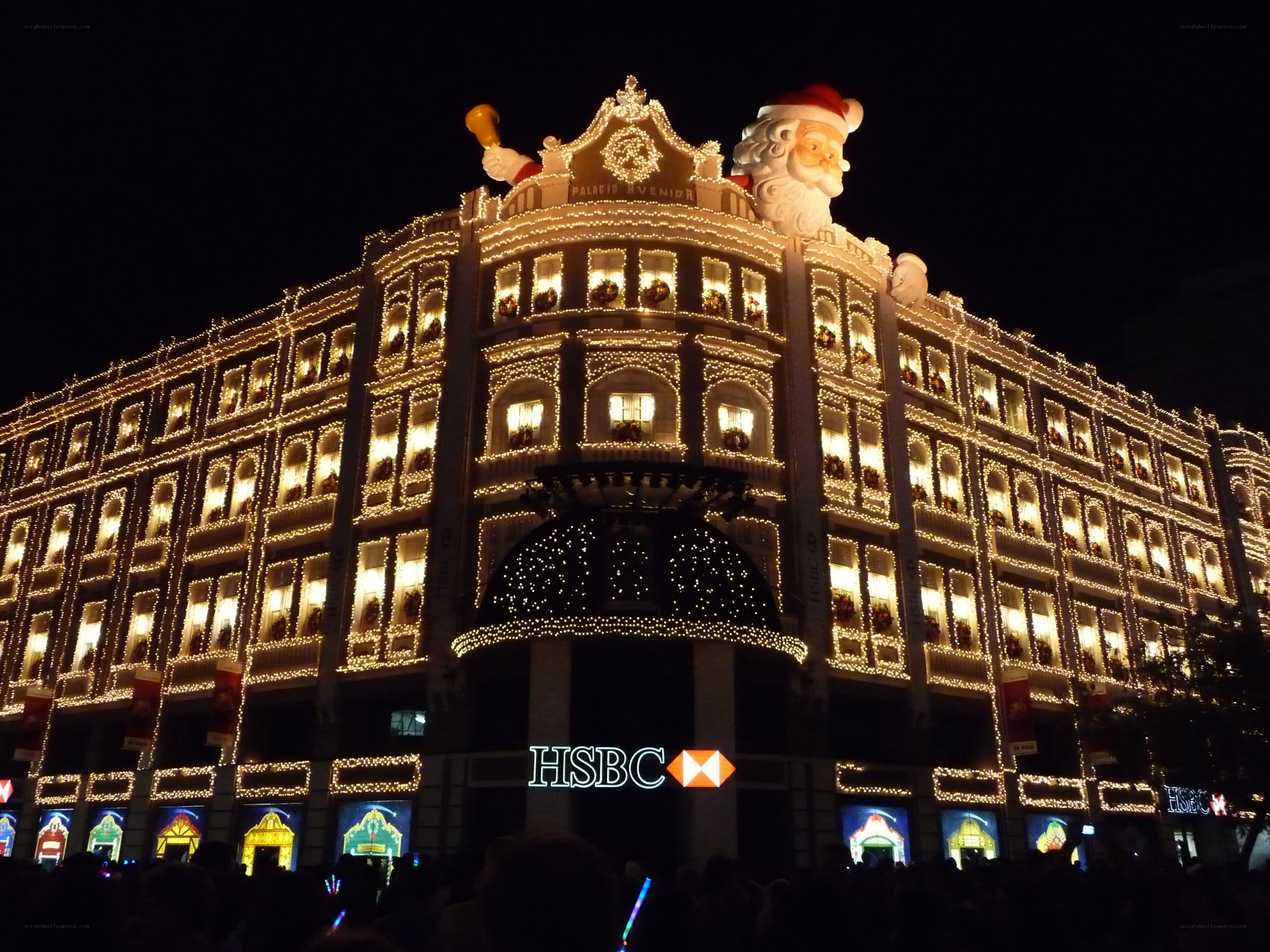 Santa at Palacio de Vértigo