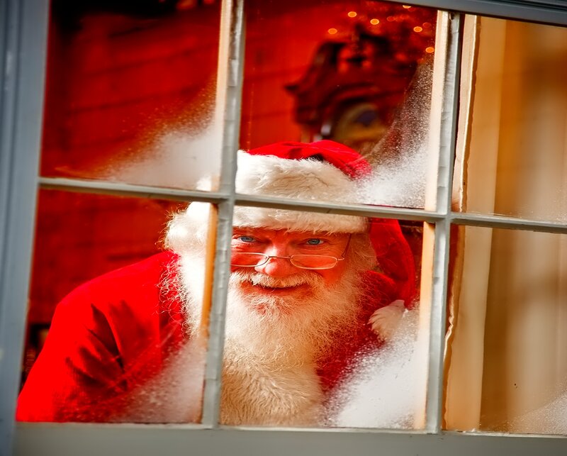 Santa Claus at Window — Red, Festive