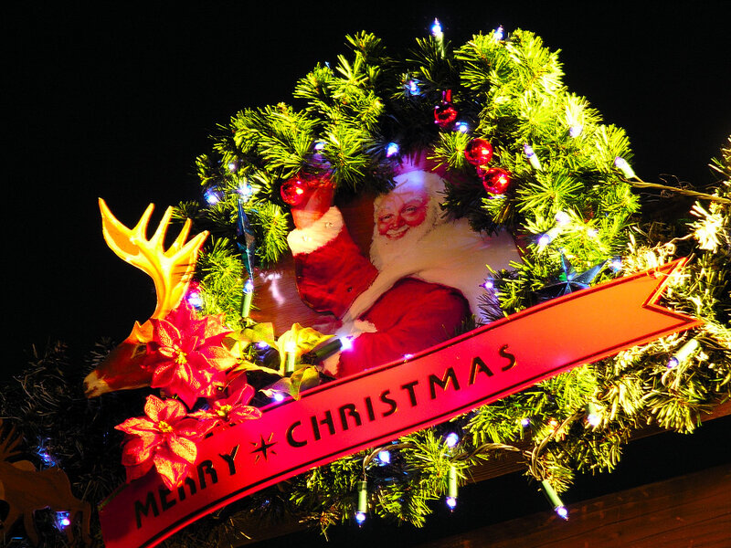 Santa Claus Figure — Green
