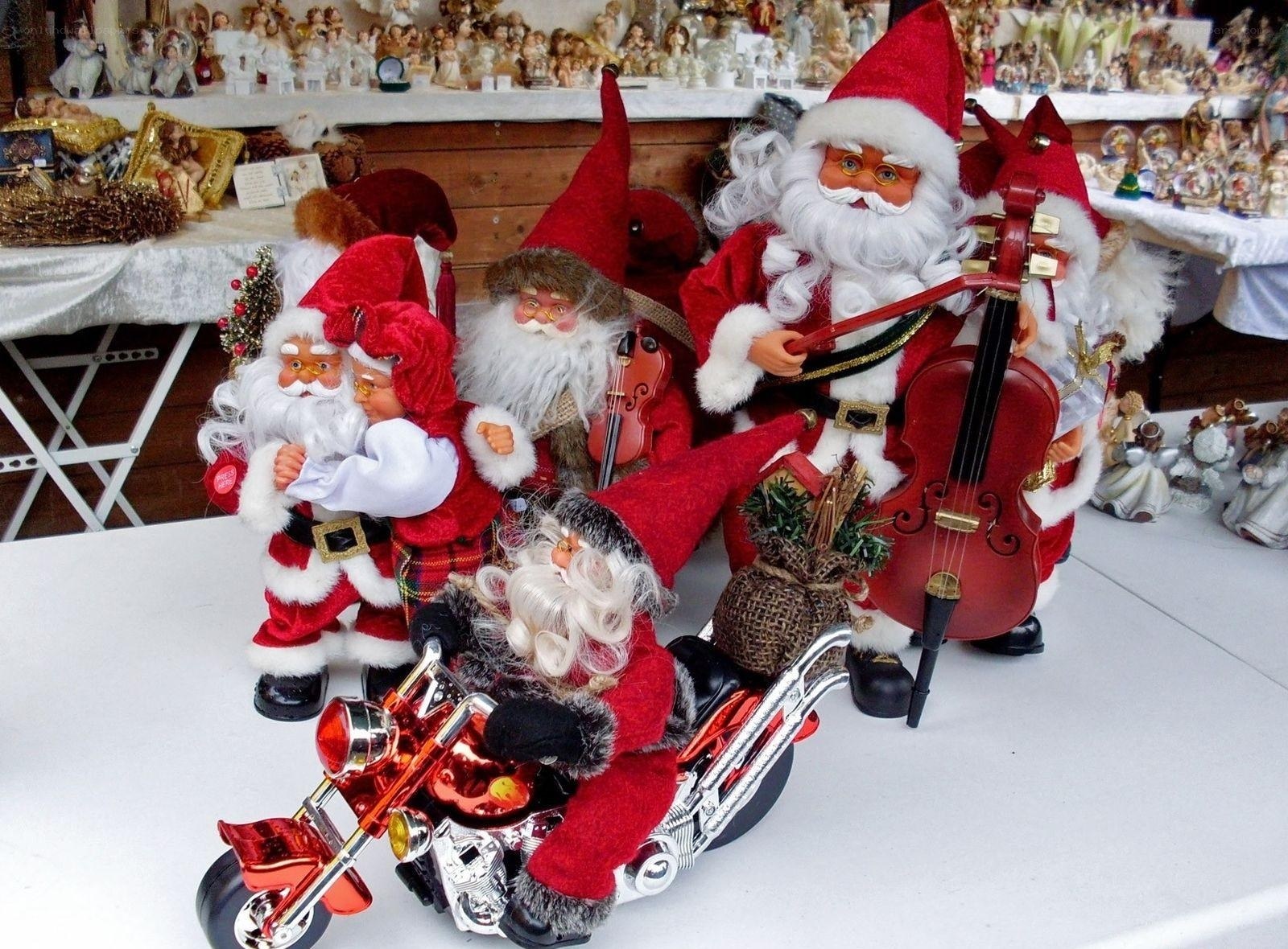 Santa Claus figurines on display